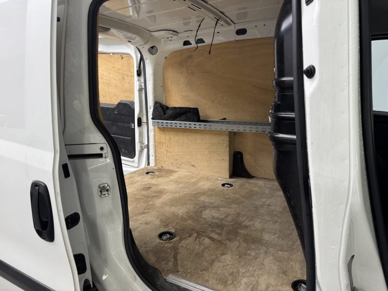 FIAT - Doblo Cargo 1.3 Multijet 95ch Pack Pro Nav - Garantie 12 mois