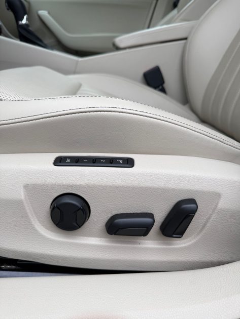 SKODA SUPERB 2.0 TDI 150 Laurin & Klement dsg7 - Toit ouvrant - Audio Canton 