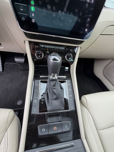 SKODA SUPERB 2.0 TDI 150 Laurin & Klement dsg7 - Toit ouvrant - Audio Canton 