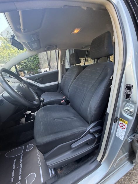 TOYOTA YARIS 1.0VVVT-I SOL 2008 - 48 900Kms - Premier Main - Parfait Etat - SUIVIT TOYOTA