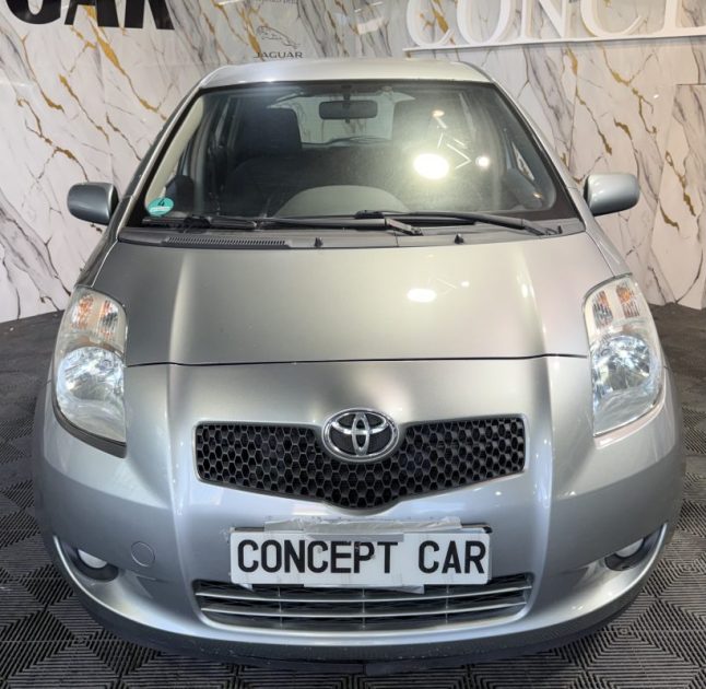 TOYOTA YARIS 1.0VVVT-I SOL 2008 - 48 900Kms - Premier Main - Parfait Etat - SUIVIT TOYOTA