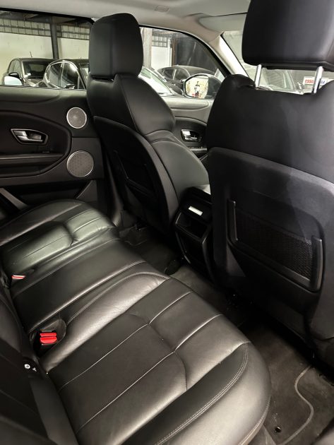MAGNIFIQUE RANGE ROVER EVOQUE 180 CH 4x4 (SUIVI D’ENTRETIEN, CAMÉRA DE RECUL, CLIMATISATION)