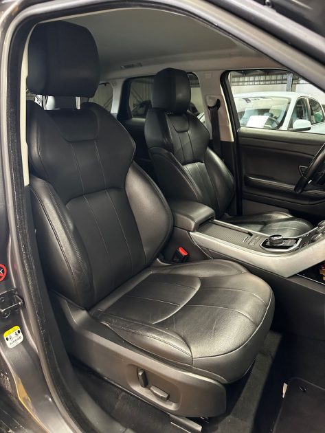 MAGNIFIQUE RANGE ROVER EVOQUE 180 CH 4x4 (SUIVI D’ENTRETIEN, CAMÉRA DE RECUL, CLIMATISATION)