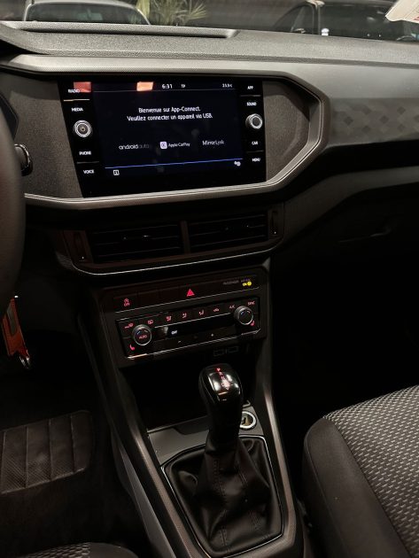 VOLKSWAGEN T-CROSS LOUNGE 110 CH BVA (SUIVI D’ENTRETIEN, CARPLAY, CLIMATISATION AUTOMATIQUE) 