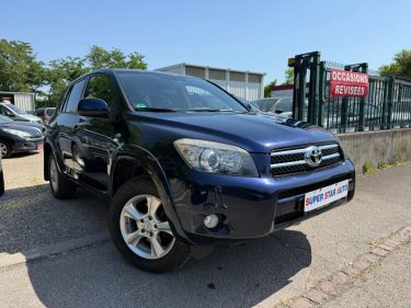TOYOTA 4x4 RAV-4 2.2l D-4D CLEAN POWER 177CV 4 ROUES MOTRICES