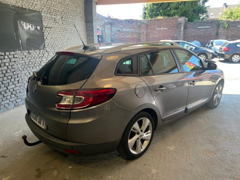 RENAULT MEGANE III PHASE 3 ESTATE LIMITED 1.5 DCI 110 CV 2014