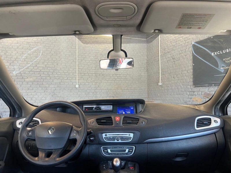 RENAULT GRAND SCÉNIC III 1.9 DCI 130 CV 