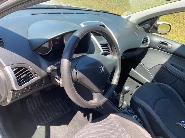 PEUGEOT 206 PLUS + 1.4 HDI  68 CV URBAN 2010 171000 KMS CLIMATISATION EXCELLENT ETAT