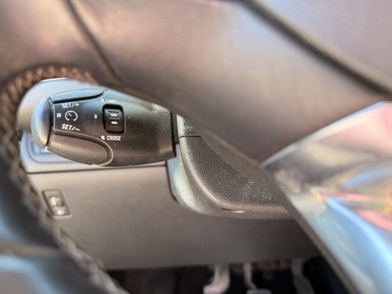 PEUGEOT 2008 1.6 BLEU-HDI 120CV ALLURE 2015 178 000KM 
