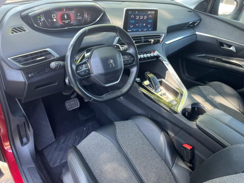 PEUGEOT 3008 Allure 130 ch II Phase 1/1.5 BlueHDi  Boîte Auto EAT8 / Finition Allure / i-Cockpit