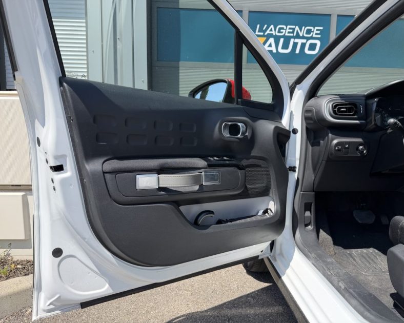 Citroën C3 110 S&S EAT6 Shine - Apple CarPlay - Boite AUTO - COURROIE NEUVE