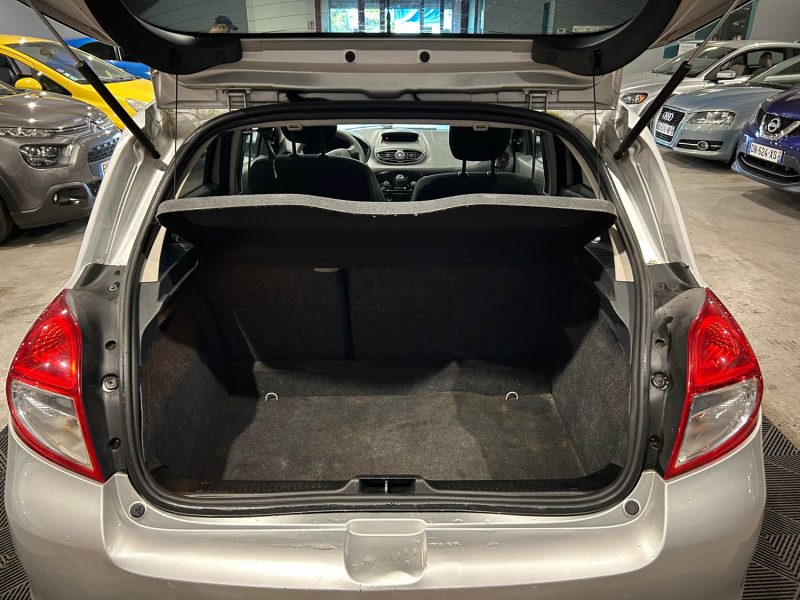 RENAULT CLIO 3 AUTHENTIQUE 1.2 16V 75CH