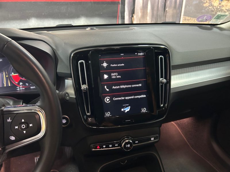 VOLVO XC40 T4 RECHARGE BUSINESS DCT 02/2022 PRIX HT : 15825 €