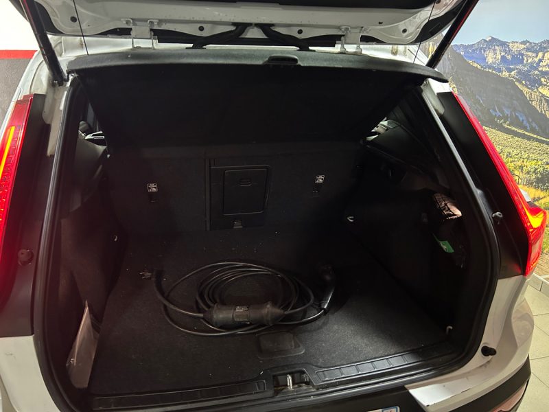 VOLVO XC40 T4 RECHARGE BUSINESS DCT 02/2022 PRIX HT : 15825 €