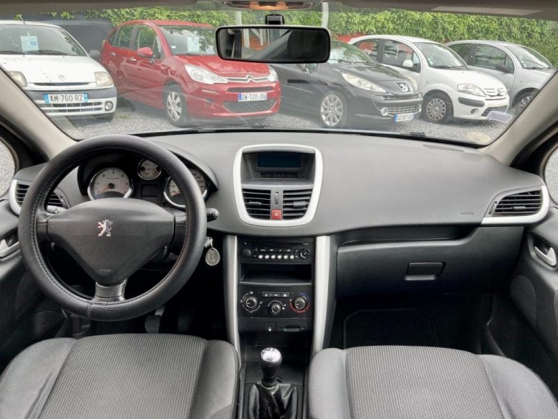 PEUGEOT 207 1.4L HDi 70cv URBAN / Révisée&Garantie 