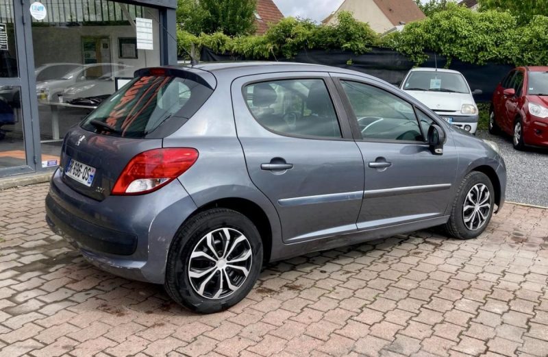 PEUGEOT 207 1.4L HDi 70cv URBAN / Révisée&Garantie 