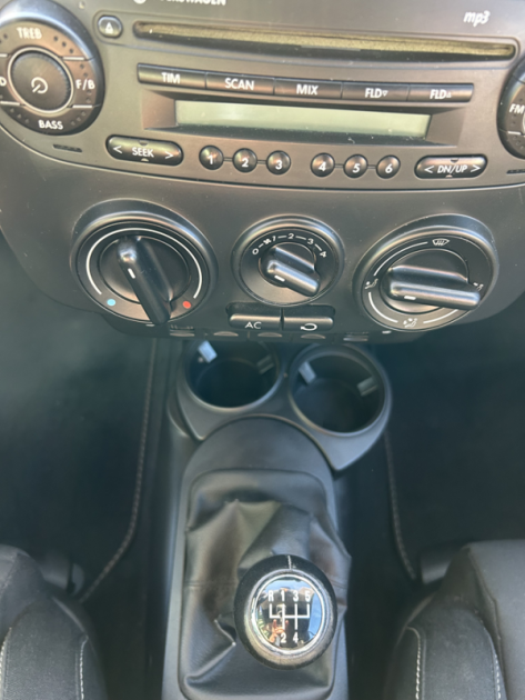 VOLKSWAGEN NEW BEETLE 1.9 TDI 2010 Coast