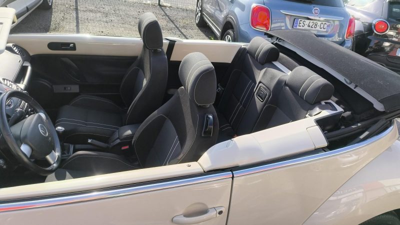 VOLKSWAGEN NEW BEETLE 1.9 TDI 2010 Coast