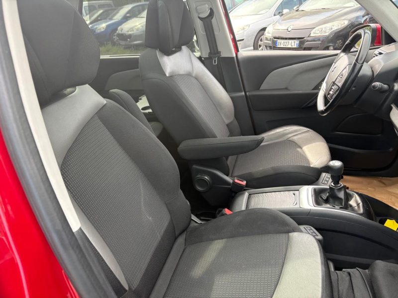 CITROEN C4 PICASSO  BLUEHDI 120 S&S SHINE garantie 12 mois