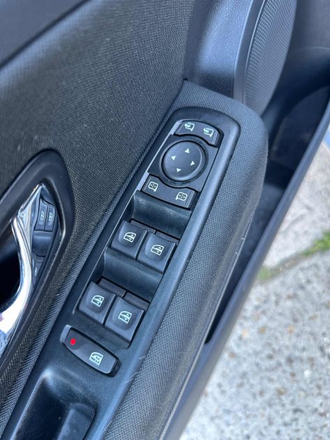 RENAULT MEGANEIII 1.5 DCI 95 LIFE 2014