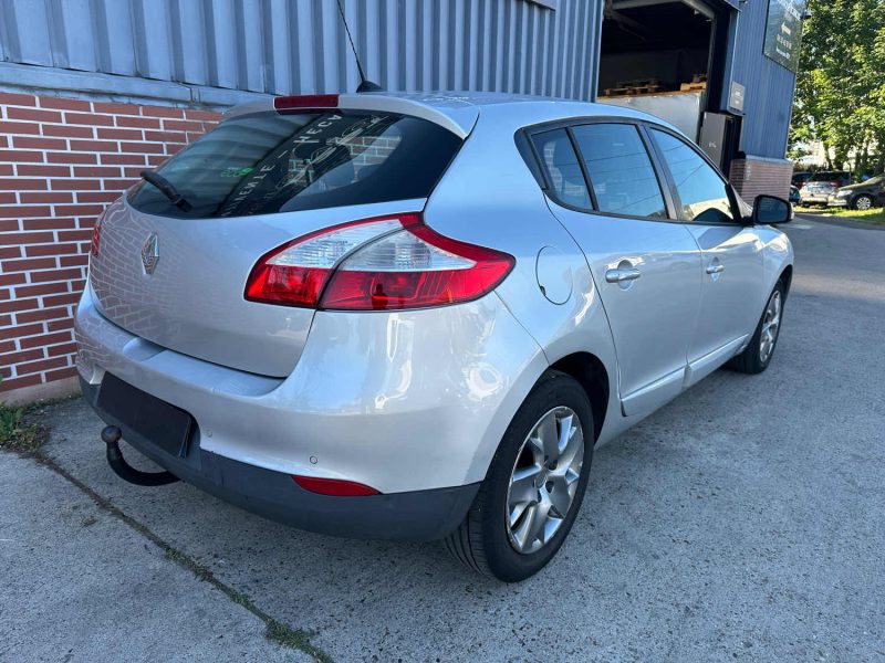 RENAULT MEGANEIII 1.5 DCI 95 LIFE 2014