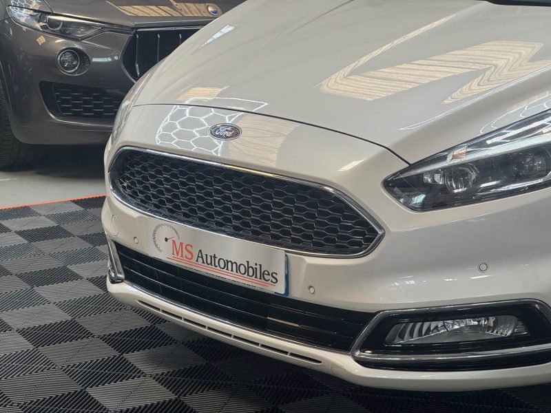 FORD S-MAX 2.0 TDCI BI-TURBO 210ch VIGNALE POWERSHIFT 7 PLACES GARANTIE 12 MOIS HISTORIQUE COMPLET