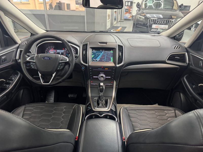 FORD S-MAX 2.0 TDCI BI-TURBO 210ch VIGNALE POWERSHIFT 7 PLACES GARANTIE 12 MOIS HISTORIQUE COMPLET