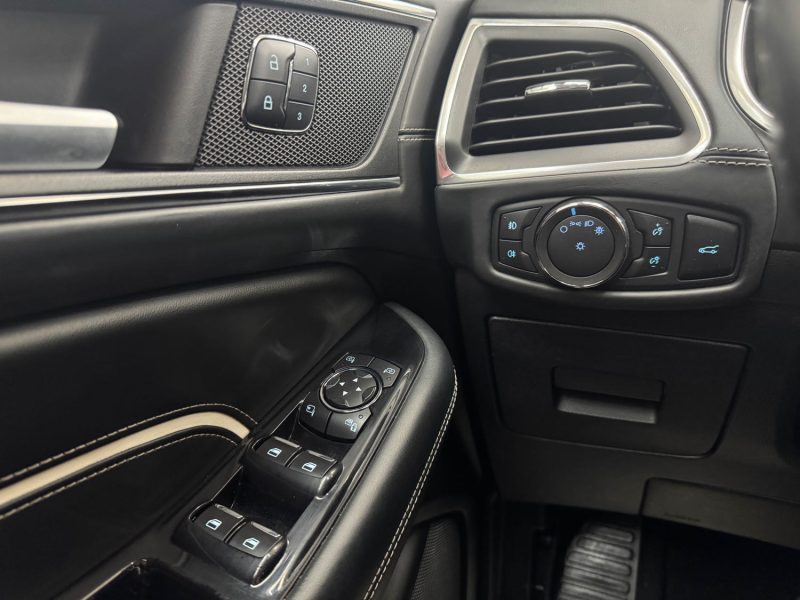 FORD S-MAX 2.0 TDCI BI-TURBO 210ch VIGNALE POWERSHIFT 7 PLACES GARANTIE 12 MOIS HISTORIQUE COMPLET