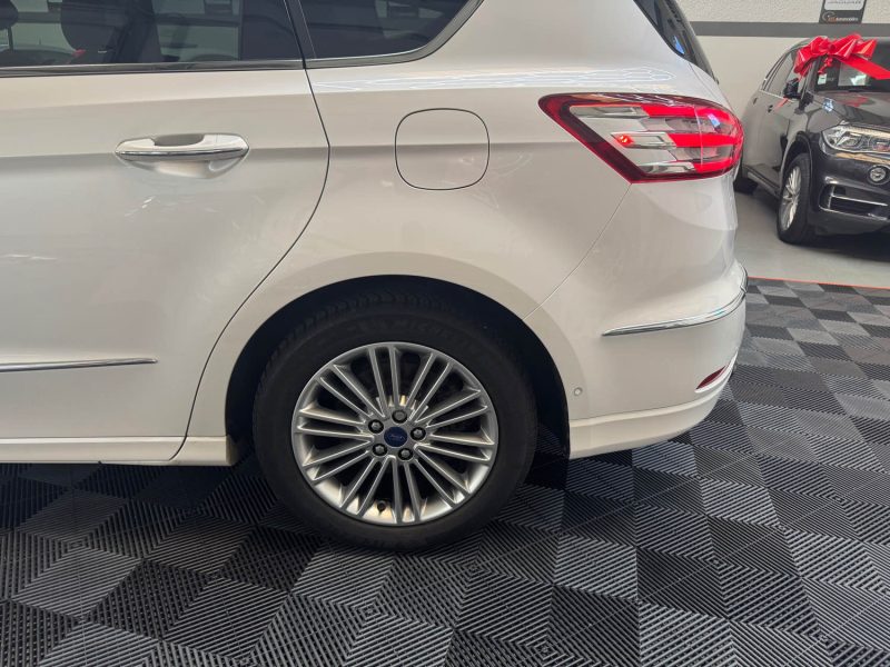 FORD S-MAX 2.0 TDCI BI-TURBO 210ch VIGNALE POWERSHIFT 7 PLACES GARANTIE 12 MOIS HISTORIQUE COMPLET