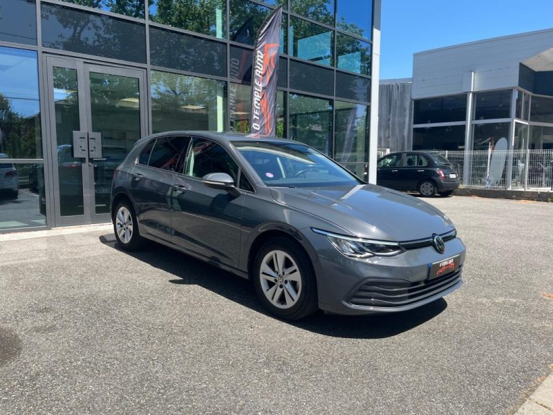 VOLKSWAGEN Golf 8 Life Plus 130 ch 1.5 eTSI MHEV Boîte Auto DSG7 / Digital Cockpit / Apple CarPlay