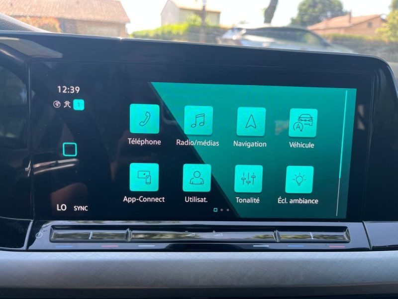 VOLKSWAGEN Golf 8 Life Plus 130 ch 1.5 eTSI MHEV Boîte Auto DSG7 / Digital Cockpit / Apple CarPlay