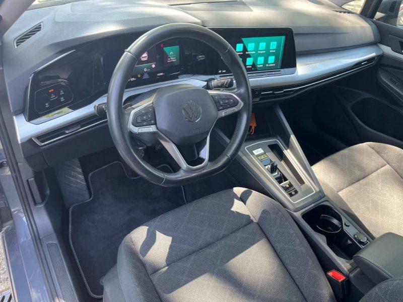 VOLKSWAGEN Golf 8 Life Plus 130 ch 1.5 eTSI MHEV Boîte Auto DSG7 / Digital Cockpit / Apple CarPlay