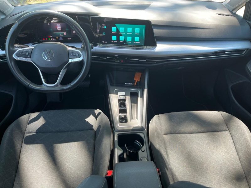 VOLKSWAGEN Golf 8 Life Plus 130 ch 1.5 eTSI MHEV Boîte Auto DSG7 / Digital Cockpit / Apple CarPlay