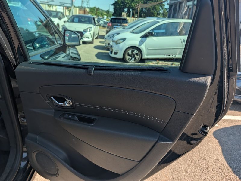 RENAULT GRAND SCENICIII  1.2 TCE 130 EXPRESSION 7PLACES  CARTES MAIN LIBRE/GPS/ATTELAGE GARANTIE 12 