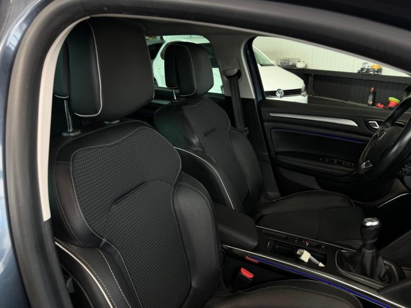 🚗 Renault Megane IV BOSE 1.2 TCE 130 ✨ Toit ouvrant 📸 Caméra 🔄 Reprise 🛡️ Garantie