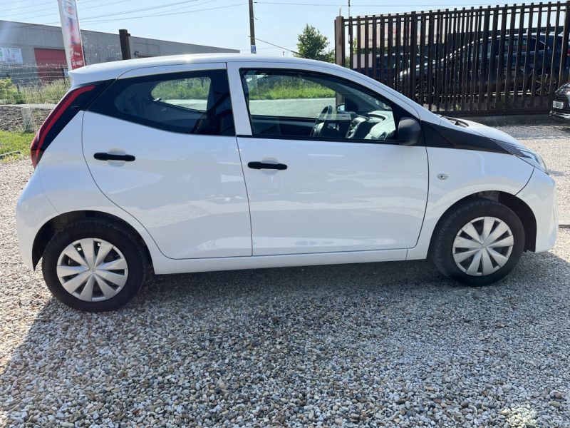 TOYOTA AYGO 1.0 VVT-I 72ch X PH2 07/2021 TVA RECUPERABLE