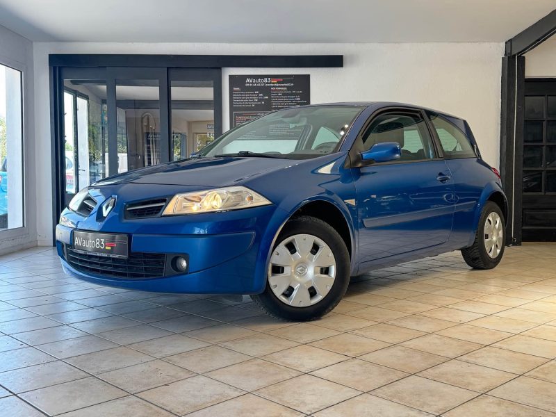 Renault Mégane 2 - 1.6 16V 110cv - Avantage - Garantie 12 mois ou 15.000km Distribution Neuve