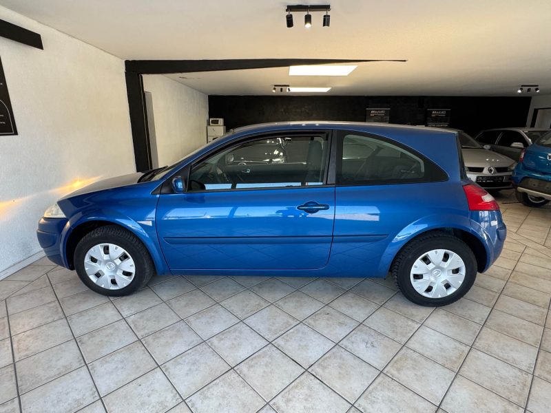 Renault Mégane 2 - 1.6 16V 110cv - Avantage - Garantie 12 mois ou 15.000km Distribution Neuve