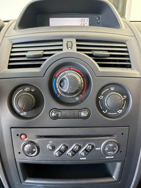 Renault Mégane 2 - 1.6 16V 110cv - Avantage - Garantie 12 mois ou 15.000km Distribution Neuve