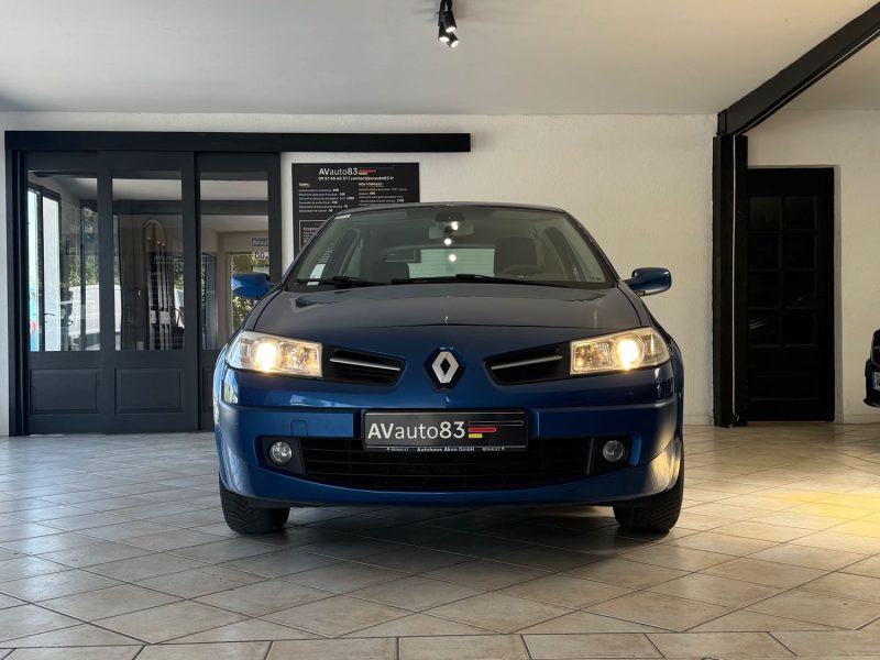 Renault Mégane 2 - 1.6 16V 110cv - Avantage - Garantie 12 mois ou 15.000km Distribution Neuve