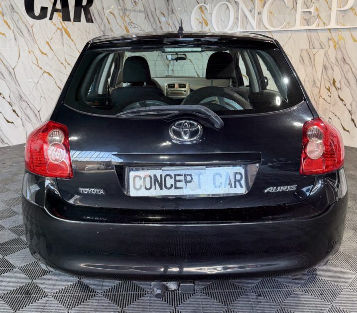 TOYOTA AURIS 1.6 LIFE 2010 - 64 755Kms - Distrib ok - Premier Main - Parfait Etat - Suivit TOYOTA
