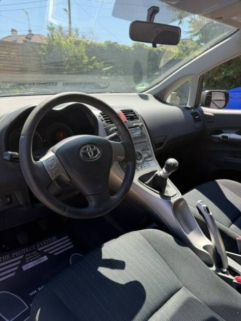 TOYOTA AURIS 1.6 LIFE 2010 - 64 755Kms - Distrib ok - Premier Main - Parfait Etat - Suivit TOYOTA