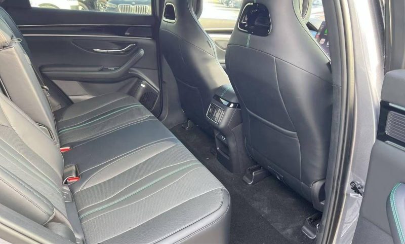 BYD SEAL U DM-i 324ch PHEV / Toit panoramique / Head-Up Display / Caméra 360 / Finition Design