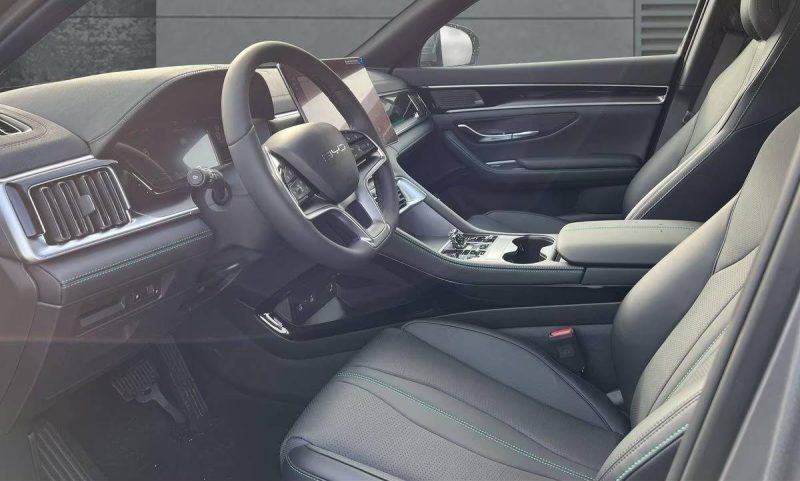 BYD SEAL U DM-i 324ch PHEV / Toit panoramique / Head-Up Display / Caméra 360 / Finition Design