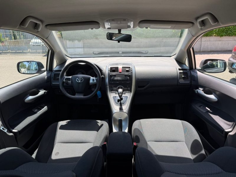 TOYOTA AURIS 1.6l VVT-I 132CV BOITE AUTO 5P