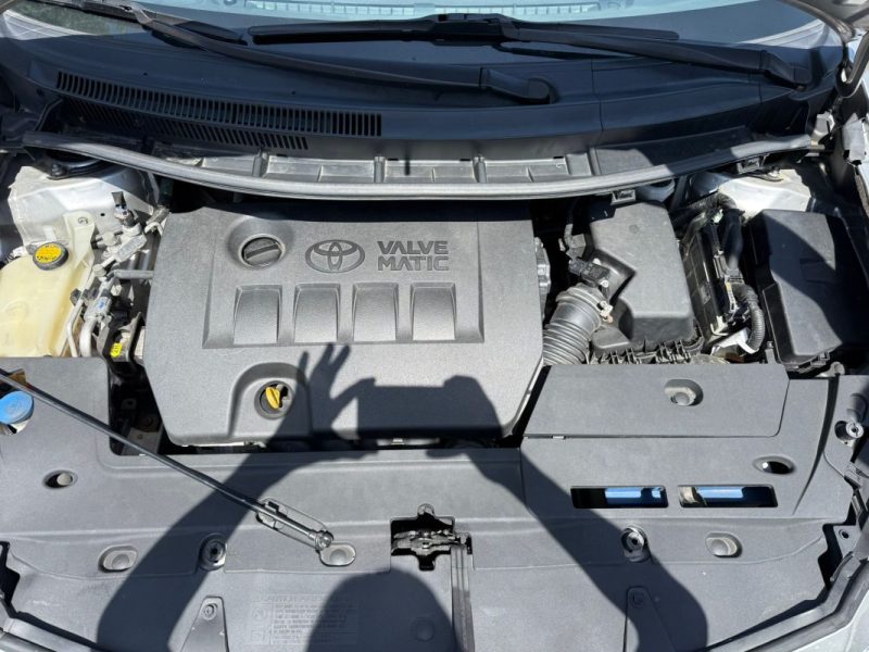 TOYOTA AURIS 1.6l VVT-I 132CV BOITE AUTO 5P