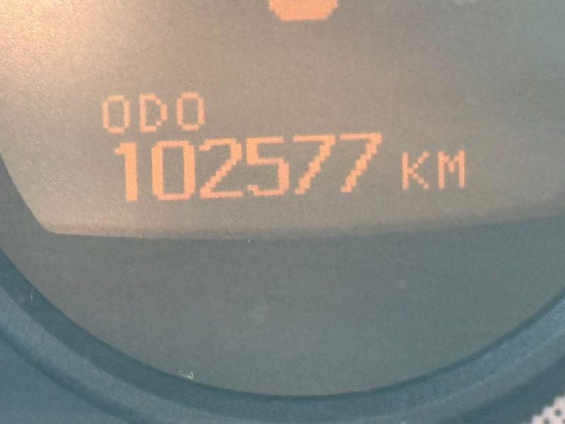 TOYOTA AURIS 1.6l VVT-I 132CV BOITE AUTO 5P