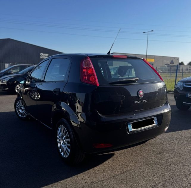 FIAT PUNTO 1.2 8V 69CH CULT 5P 2016
