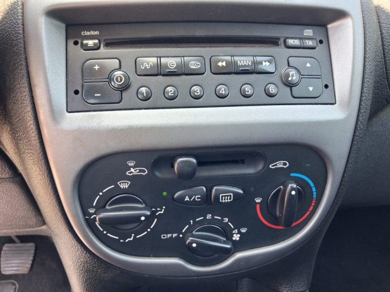 PEUGEOT 206 1.4 HDI 70 CV URBAN CLIMATISATION 5 PORTES  2008