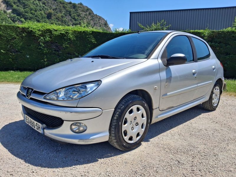 PEUGEOT 206 1.4 HDI 70 CV URBAN CLIMATISATION 5 PORTES  2008